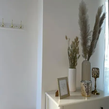 Luxurioeses Mit Privatem Zugang Zum 아파트 *