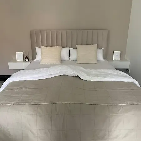 Luxurioeses Mit Privatem Zugang Zum *